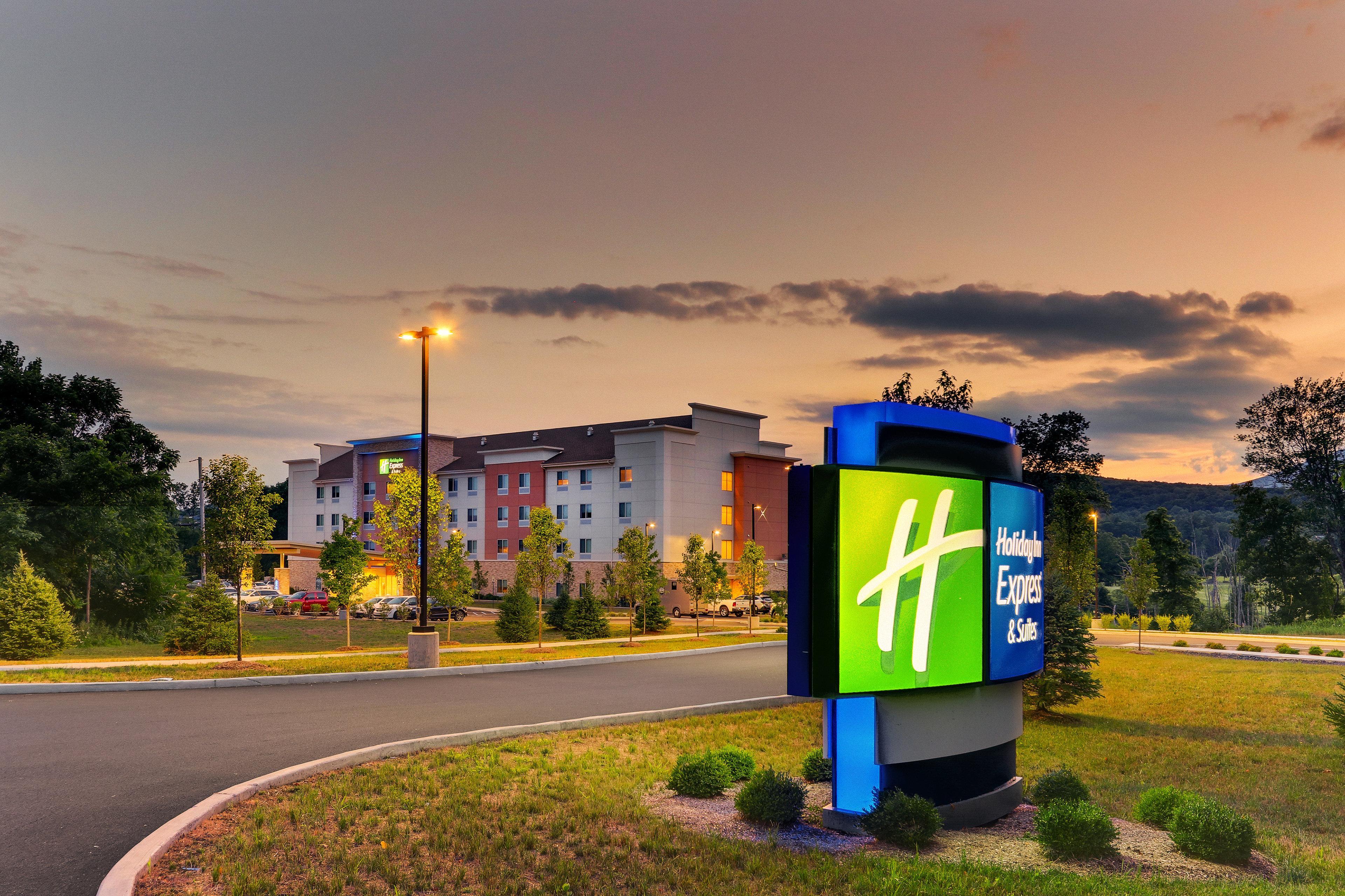 Holiday Inn Express & Suites - Saugerties - Hudson Valley By Ihg Esterno foto