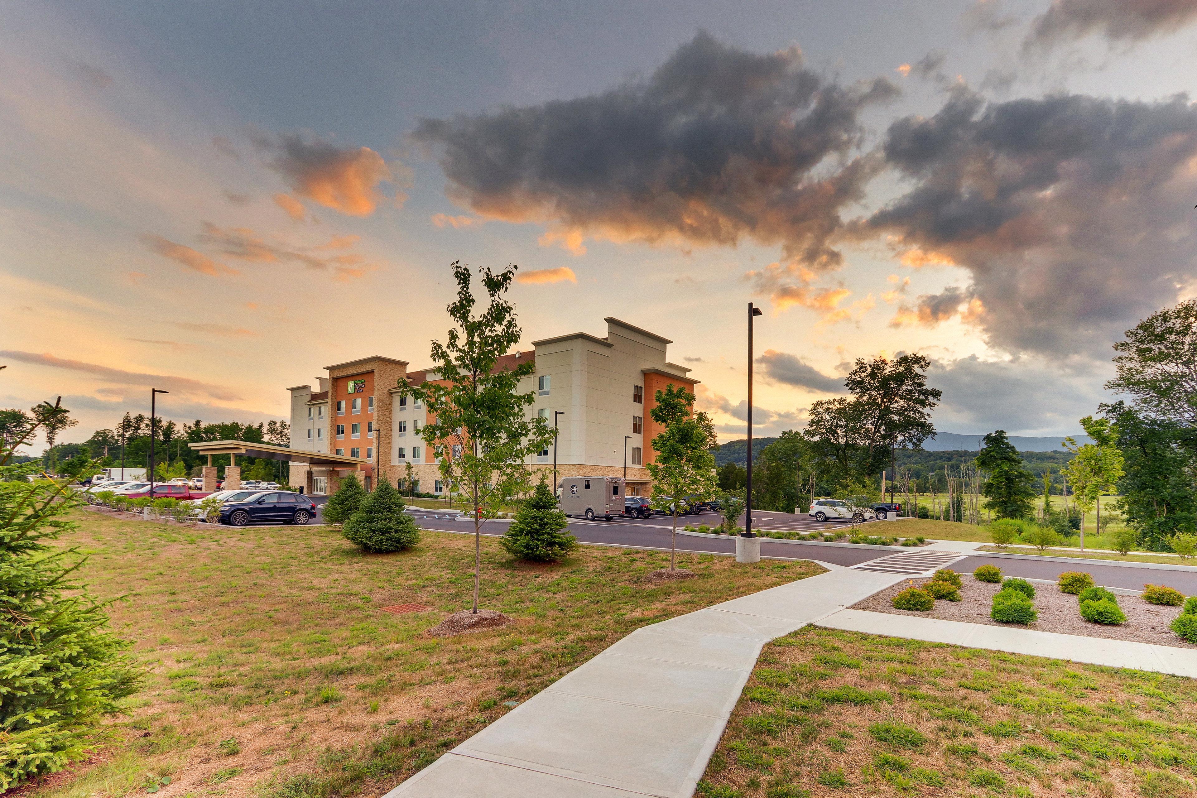 Holiday Inn Express & Suites - Saugerties - Hudson Valley By Ihg Esterno foto